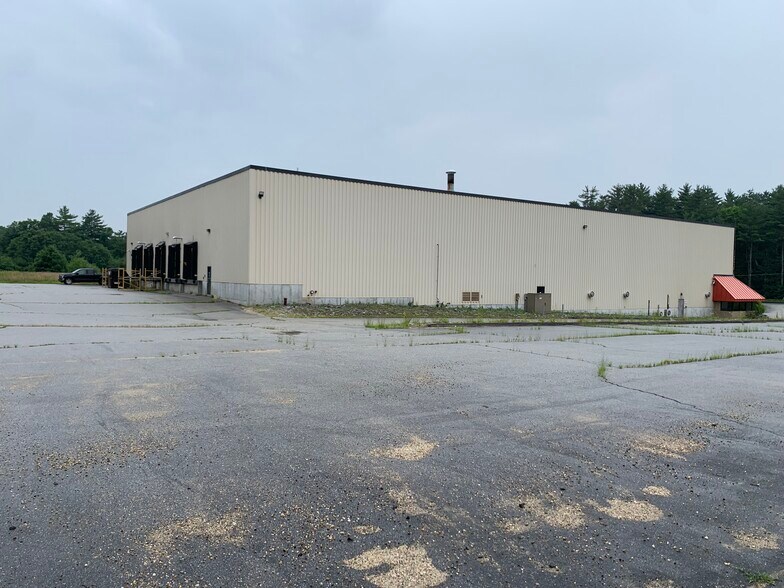 More Photos Of 1042-1050 W Swanzey Rd, Swanzey Warehouse For Sale