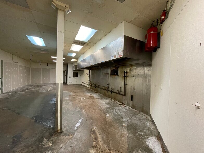 More Photos Of 1209-1279 Main St, Imperial General Retail For Lease