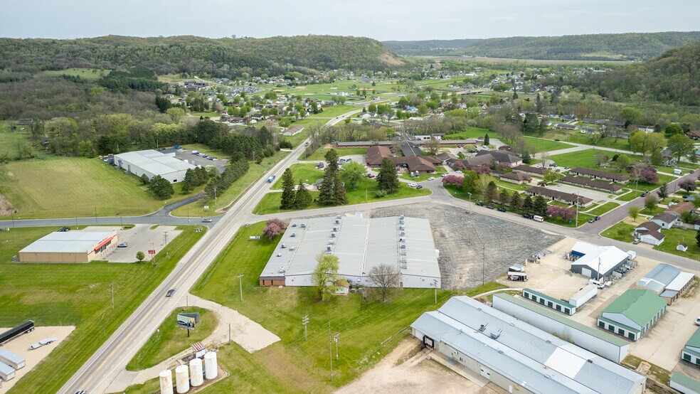 More Photos Of 901 Home St, Rushford Manufacturing For Sale