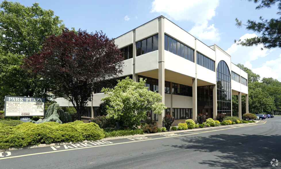 Primary Photo Of 622 Georges Rd, North Brunswick Medical For Lease