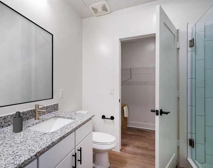 More Photos Of 713 Richmond Ave, Houston Apartments For Lease