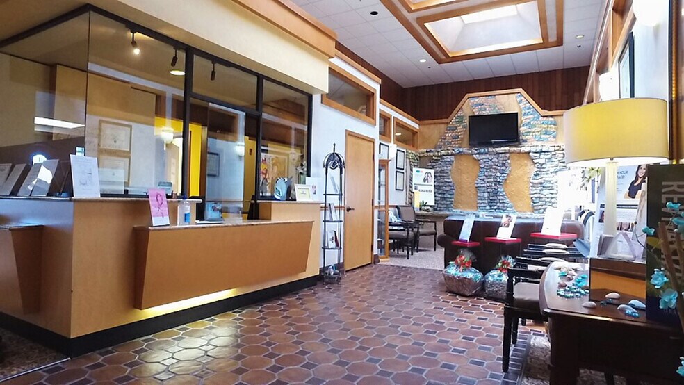 More Photos Of 130 E Hillcrest St, Orlando Medical For Sale