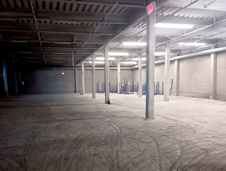 More Photos Of 746-756 Ceres Ave, Los Angeles Warehouse For Lease