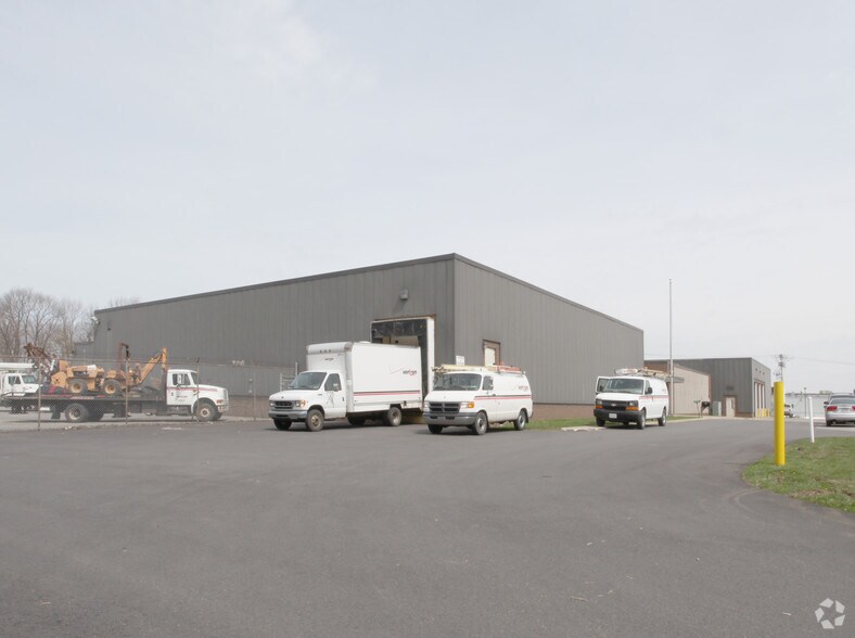 More Photos Of 395 Industrial Park Rd, Johnstown Specialty For Lease