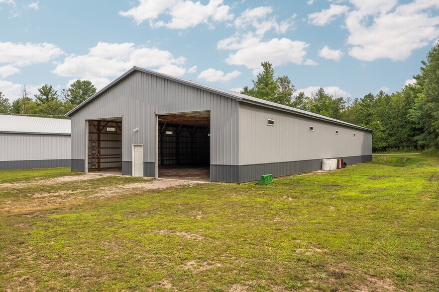 More Photos Of 11891 S East Torch Lake Dr, Alden Freestanding For Sale