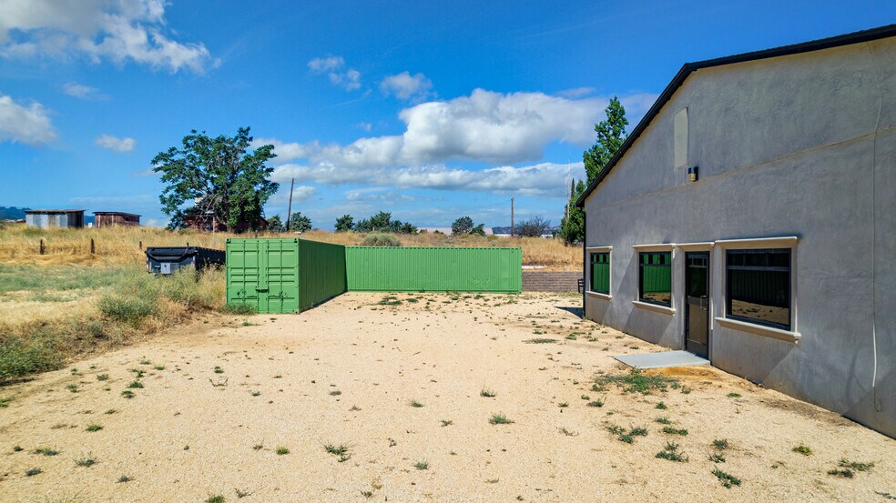 More Photos Of 48771 W Valley Blvd, Tehachapi Schools For Sale