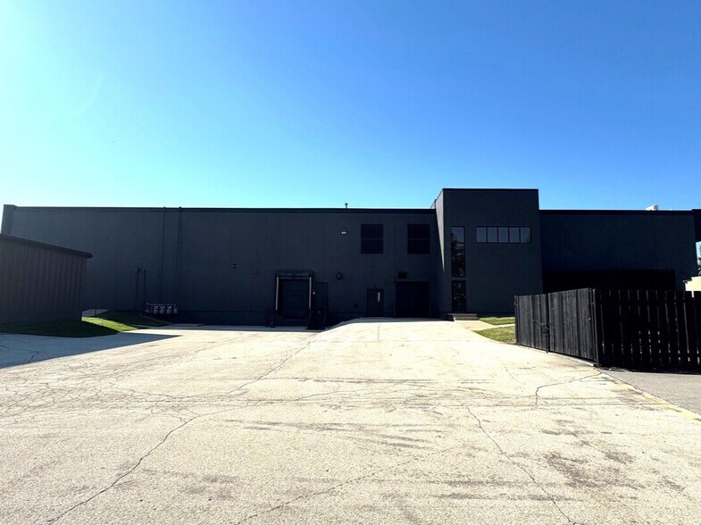 More Photos Of 2985 S Ridge Rd, Green Bay Medical For Lease