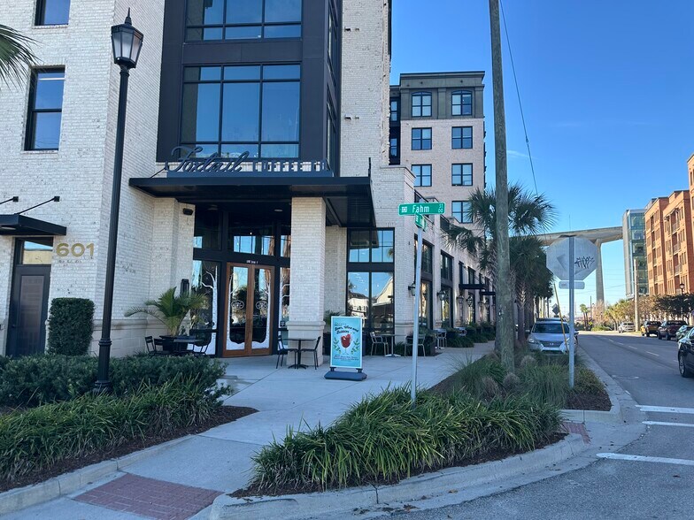 More Photos Of 601 Indian St, Savannah Apartments For Lease