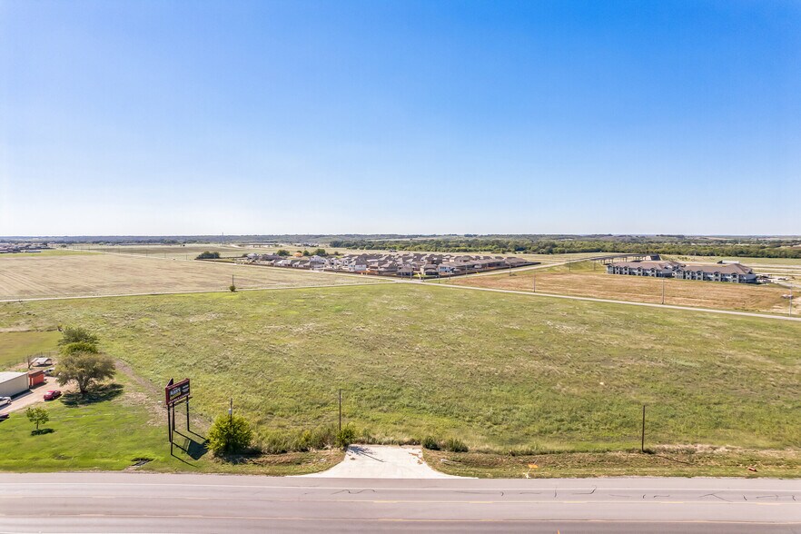 More Photos Of 2100 San Antonio Street, Lockhart Land For Sale