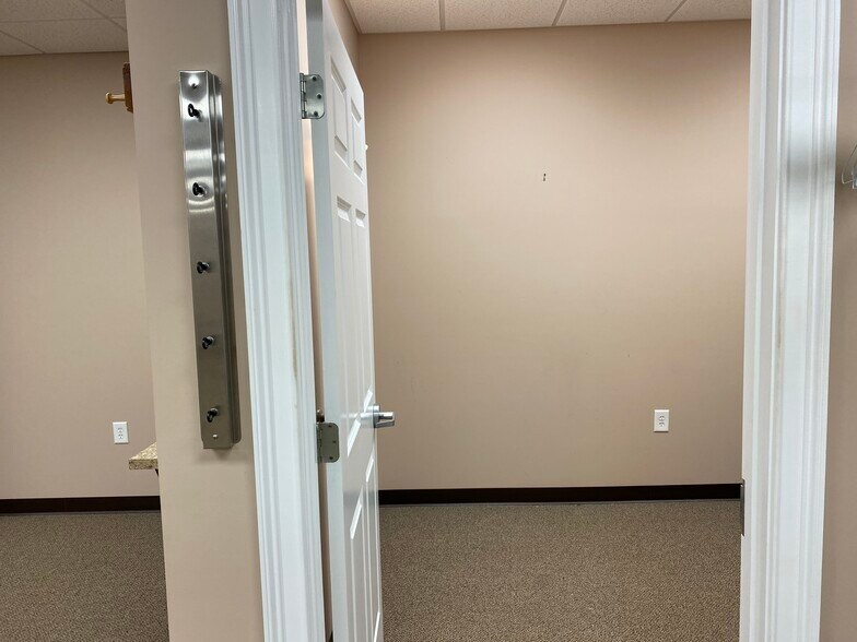 More Photos Of 1500 Oglethorpe Ave, Athens Medical For Lease