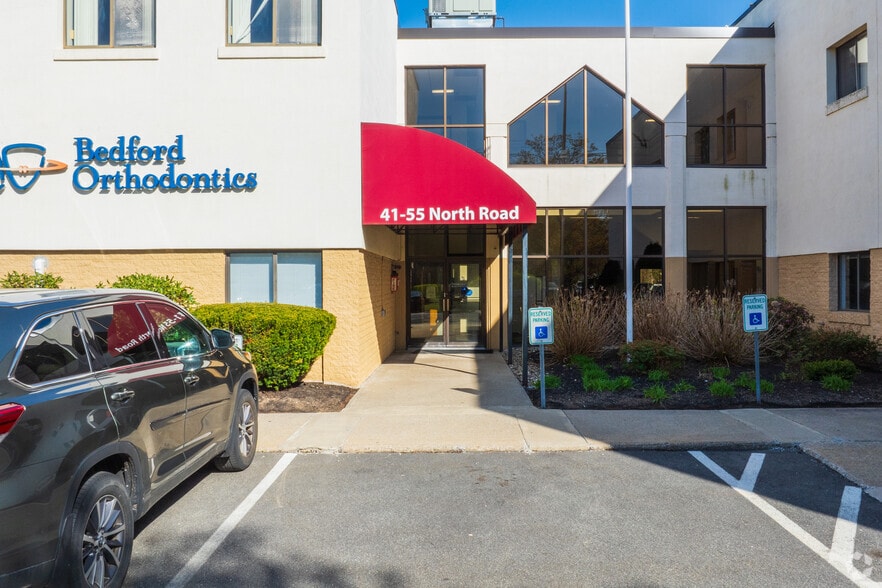 More Photos Of 41-55 North Rd, Bedford Medical For Lease