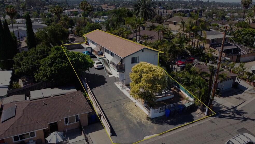 Primary Photo Of 327 E Orange St, Vista Apartments For Sale