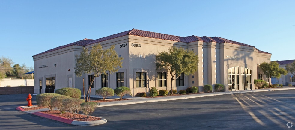 More Photos Of 3652-3654 N Rancho Dr, Las Vegas Light Manufacturing For Lease