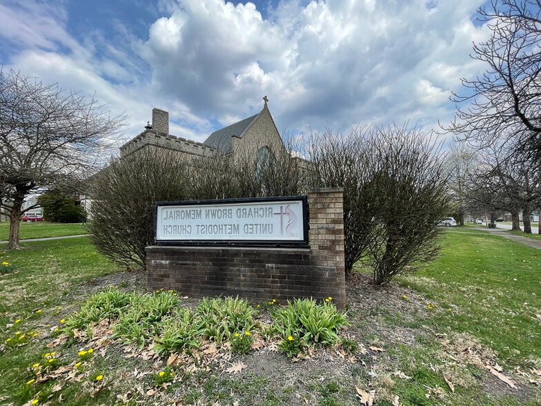 More Photos Of 1205 Elm St, Youngstown Religious Facility For Sale