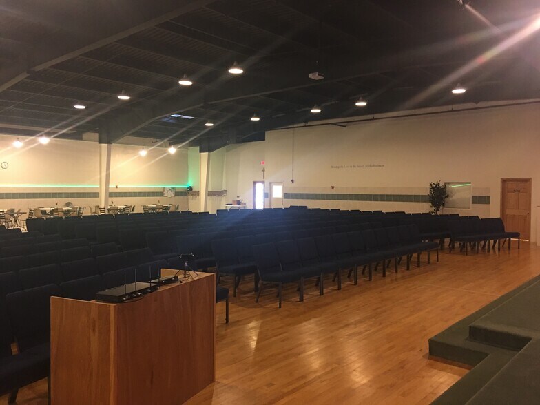 More Photos Of 1307 E Palatine Rd, Arlington Heights Religious Facility For Sale