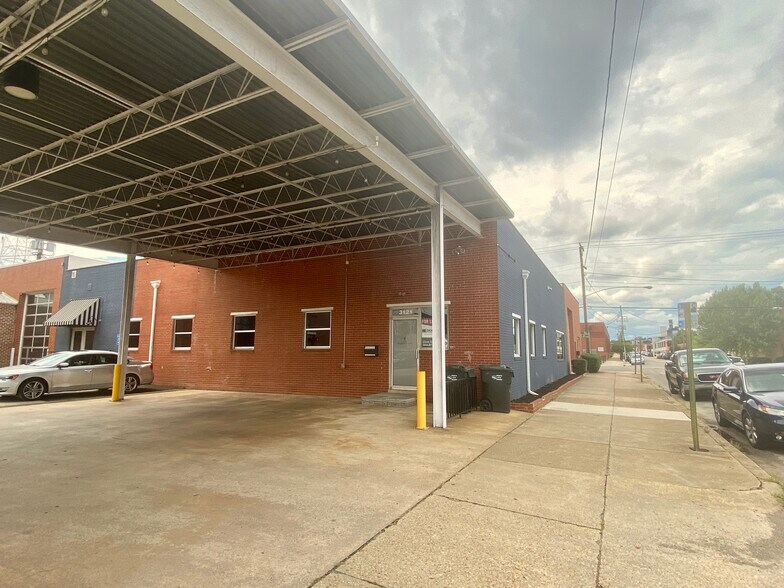 Primary Photo Of 3121 West Leigh St, Richmond Manufacturing For Lease