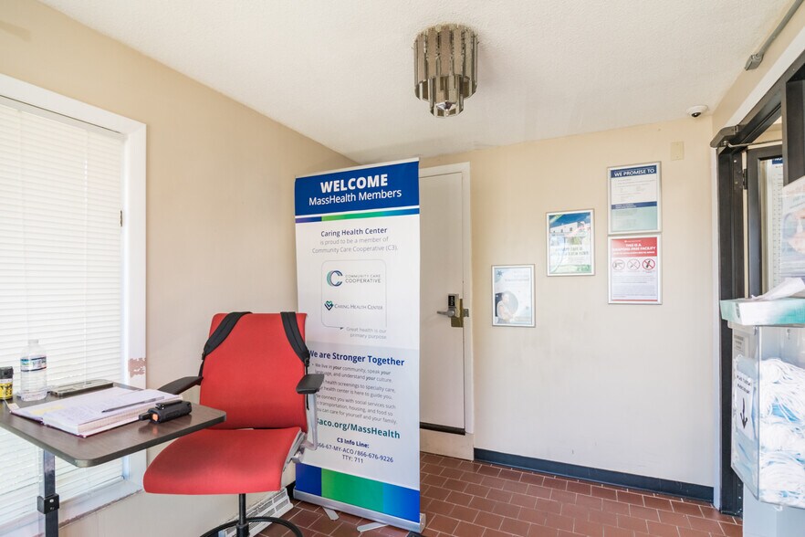 More Photos Of 860 Boston Rd, Springfield Medical For Lease