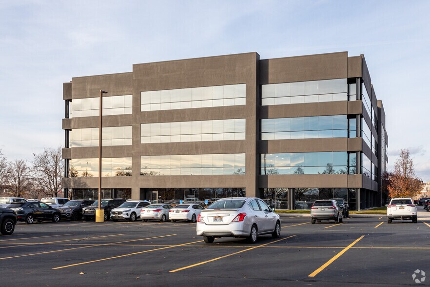 More Photos Of 10150 Centennial Pky, Sandy Office For Lease