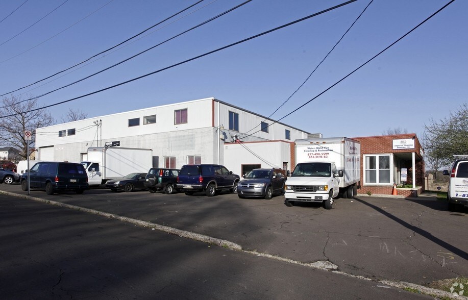 More Photos Of 78 Tomlinson Rd, Huntingdon Valley Warehouse For Lease
