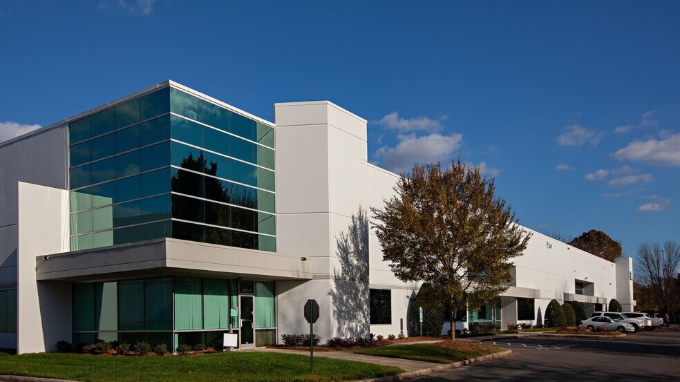 More Photos Of 2121 Distribution Center Dr, Charlotte Unknown For Lease
