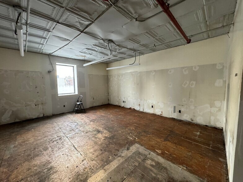 More Photos Of 617-619 W 181st St, New York General Retail For Lease