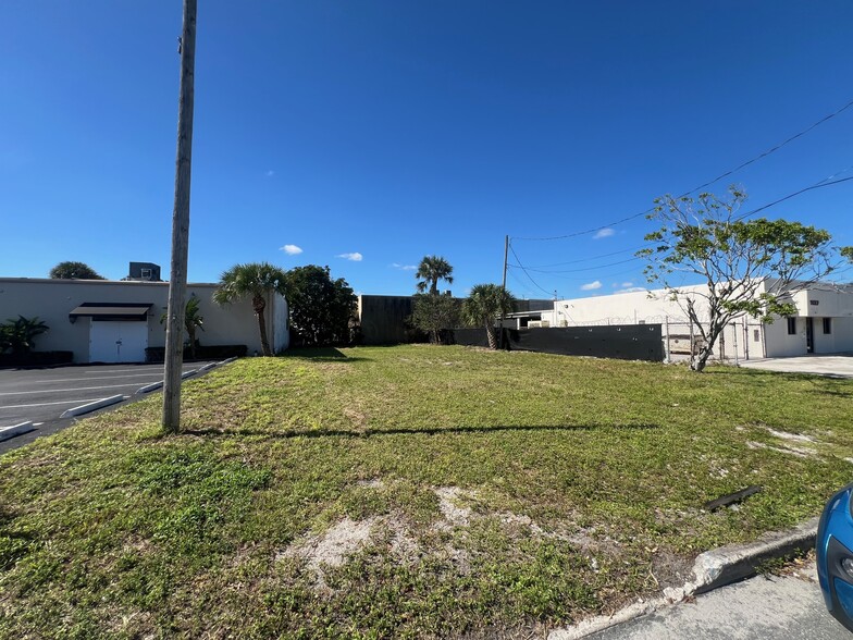 Primary Photo Of 1141 Clare Ave, West Palm Beach Land For Lease