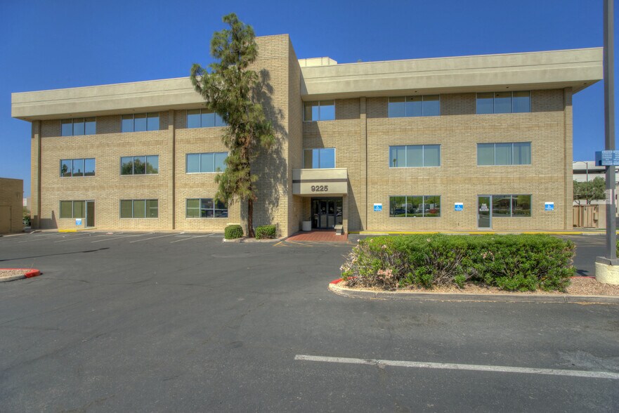 Primary Photo Of 9225 N 3rd St, Phoenix Medical For Lease
