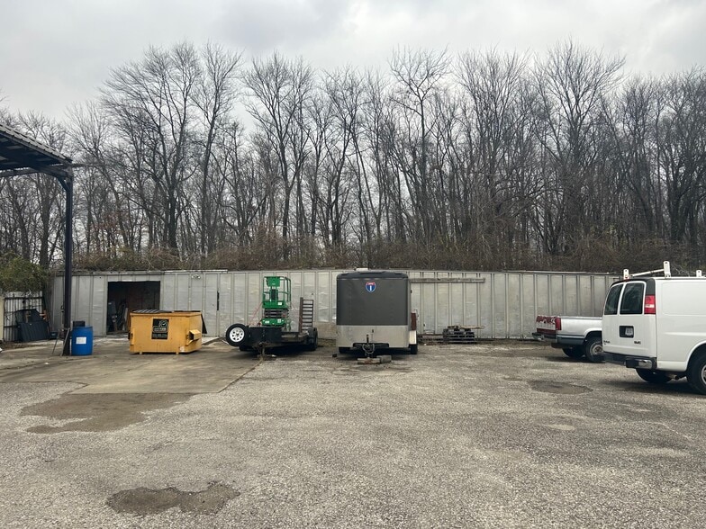 More Photos Of 925 Ulrich Ave, Louisville Warehouse For Sale