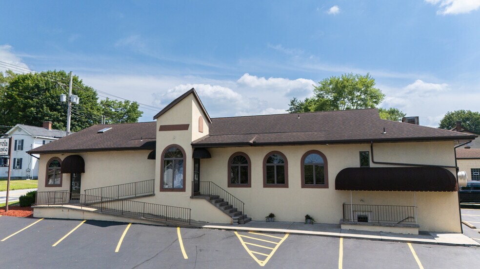 Primary Photo Of 400 S Center Ave, New Stanton Restaurant For Sale