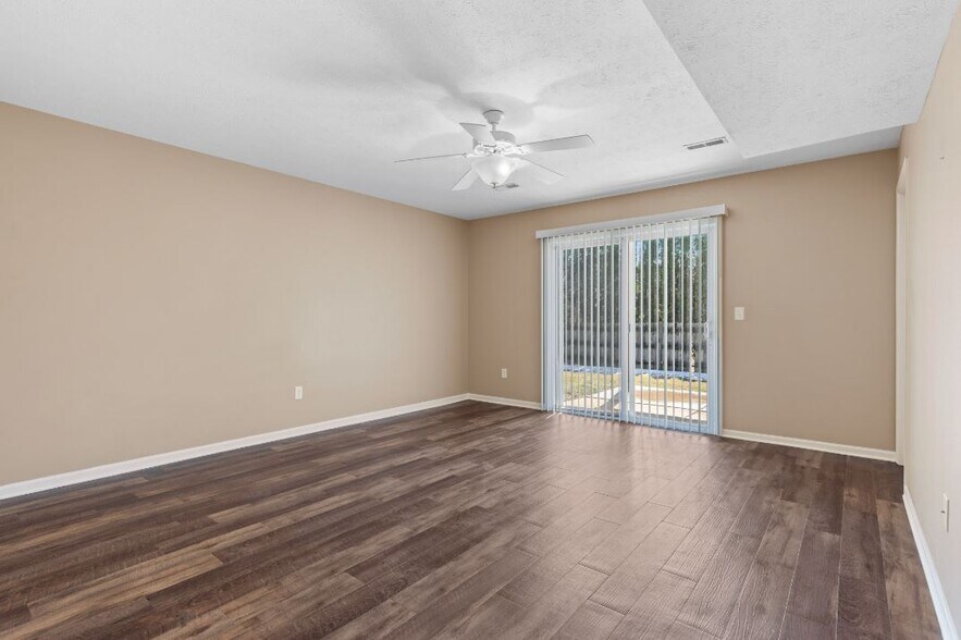 More Photos Of 13517-13519 Harvest Way, Poplar Grove Apartments For Sale