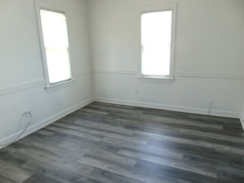 More Photos Of 2897 Mountain Industrial Blvd, Tucker Medical For Sale