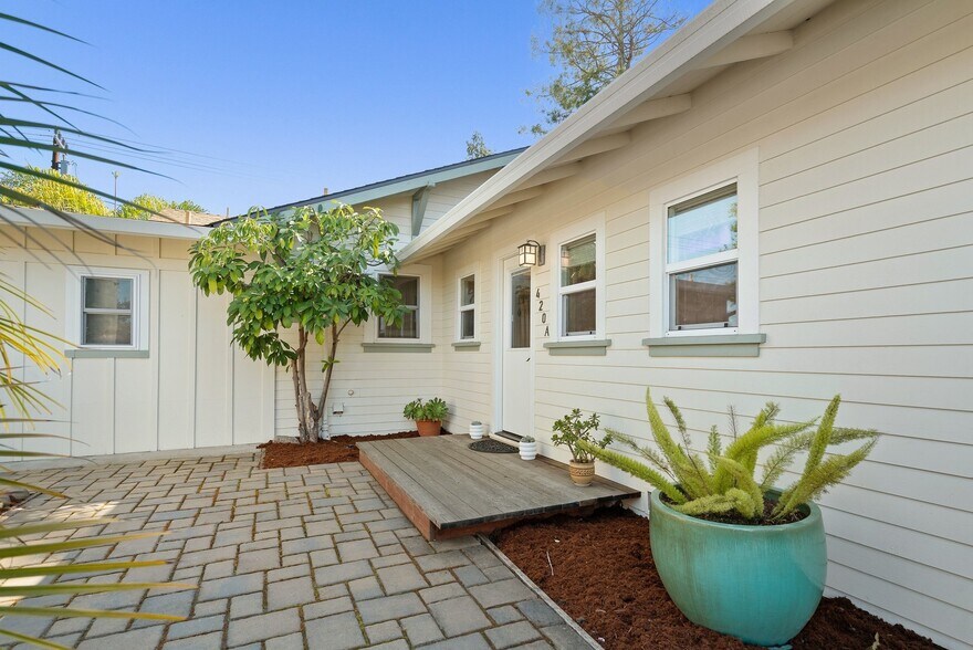 More Photos Of 420 Capitola Road Ext, Santa Cruz Apartments For Sale