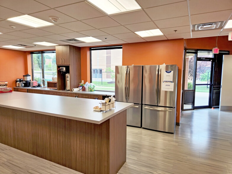 More Photos Of 14750 Sweitzer Ln, Laurel Medical For Sale