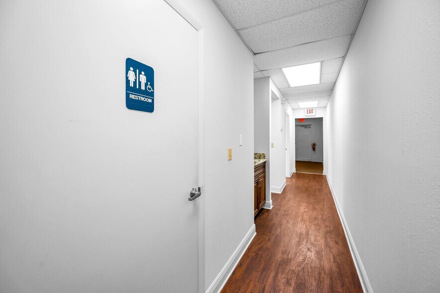 More Photos Of 4021 Central Ave, Saint Petersburg Medical For Lease