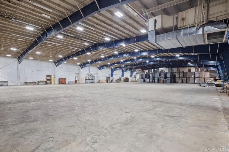 More Photos Of 380 NY-210, Stony Point Warehouse For Lease