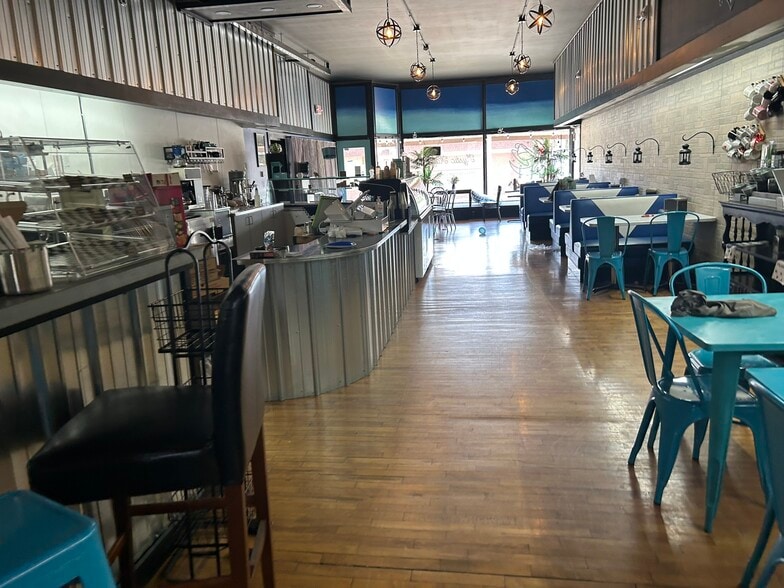 More Photos Of 7 E Muskegon St, Kent City Storefront Retail Residential For Sale