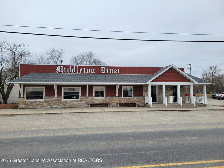 More Photos Of 116 N Newton St, Middleton Storefront For Sale