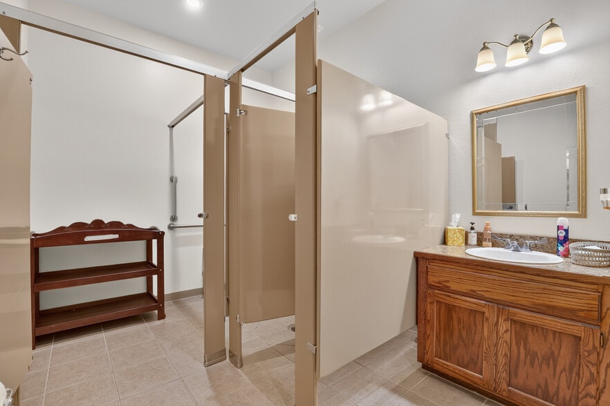 More Photos Of 33429 NCR 3270 Rd, Davis Lodge Meeting Hall For Sale