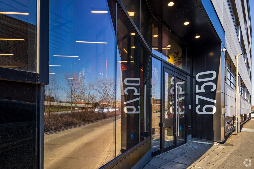 More Photos Of 6750 Av de l'Esplanade, Montréal Loft Creative Space For Lease