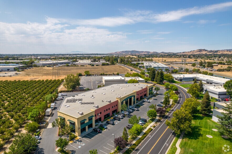 More Photos Of 821 Eubanks Dr, Vacaville Warehouse For Sale