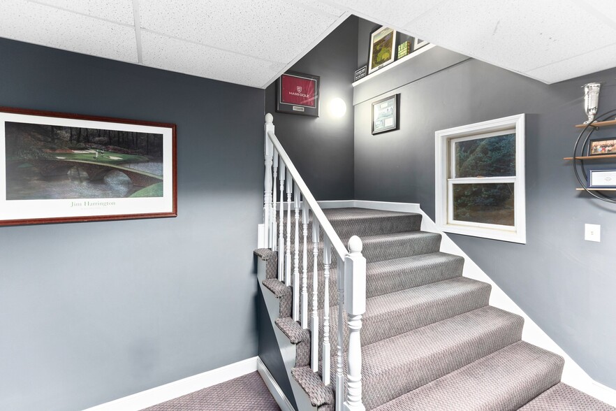 More Photos Of 105 Washington St, Easton Loft Creative Space For Sale