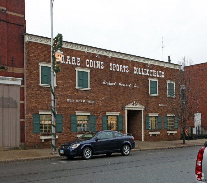 More Photos Of 128 E Main St, Leipsic Storefront Retail Office For Sale