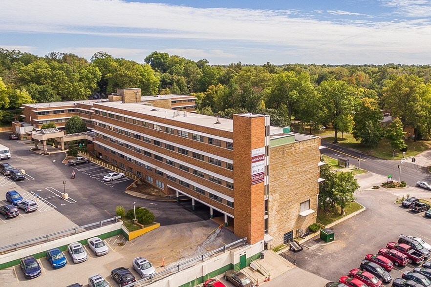 More Photos Of 1169 Eastern Pkwy, Louisville Medical For Lease