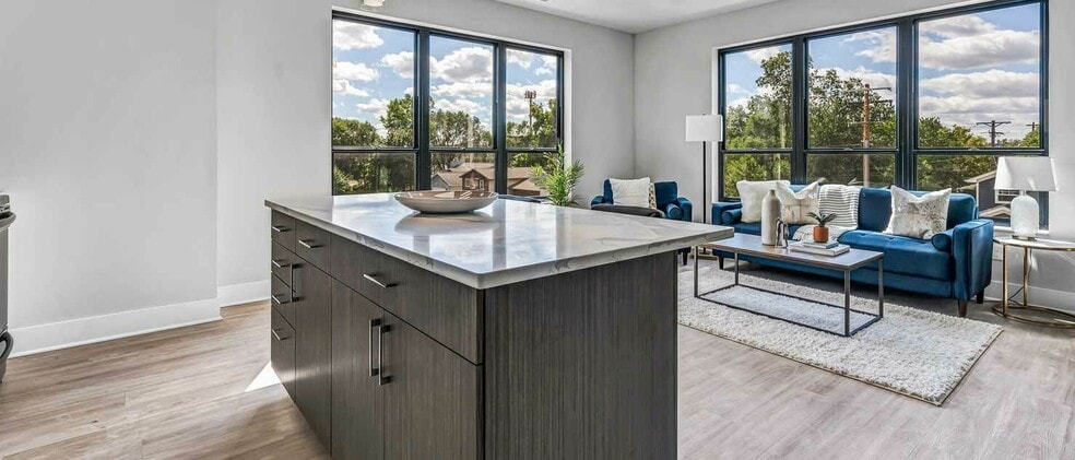 More Photos Of 907 Winter St NE, Minneapolis Apartments For Sale