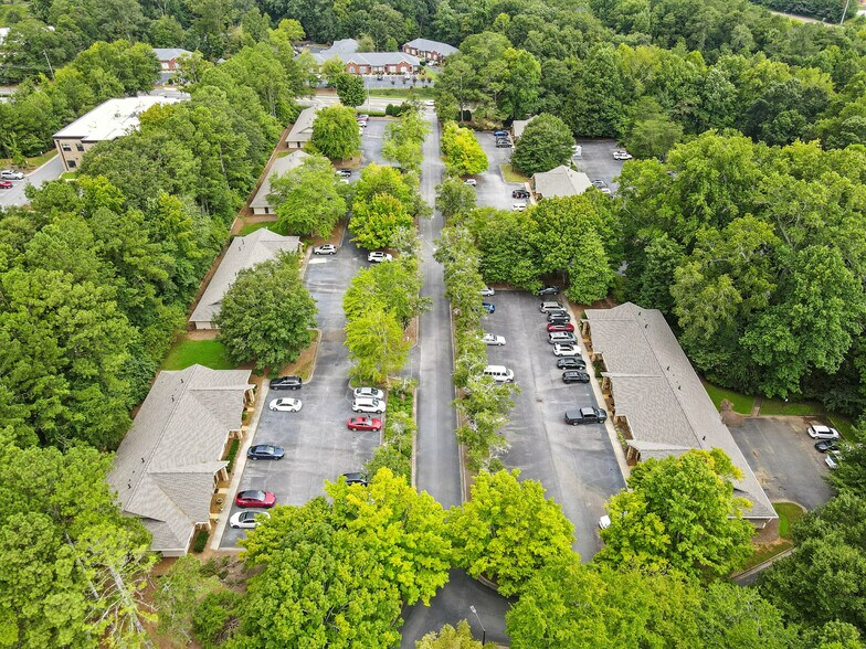 More Photos Of 11285 Elkins Rd, Roswell Office Residential For Sale