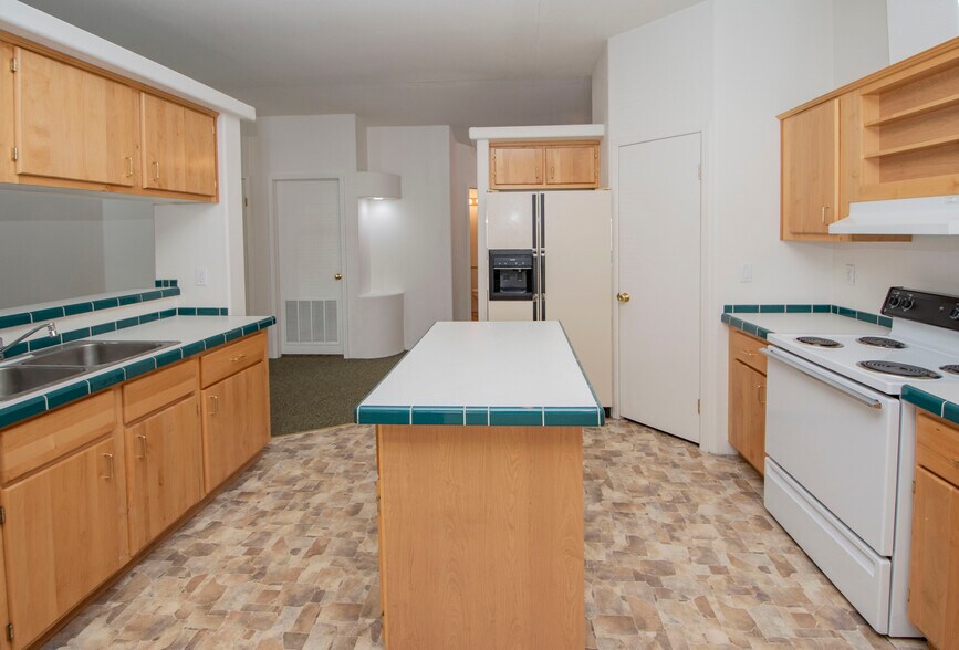 More Photos Of 6885 Bauman St, Bonners Ferry Office Residential For Sale