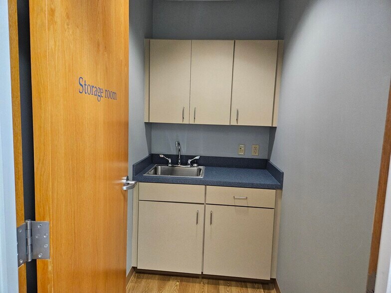 More Photos Of 2459 Emerald Pl, Greenville Medical For Sale