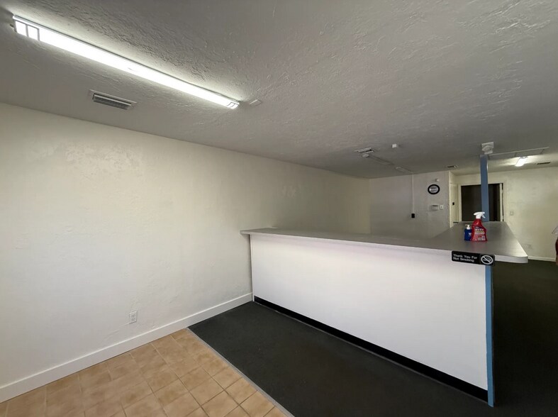 More Photos Of 1518 SE 46th Ln, Cape Coral Office For Sale