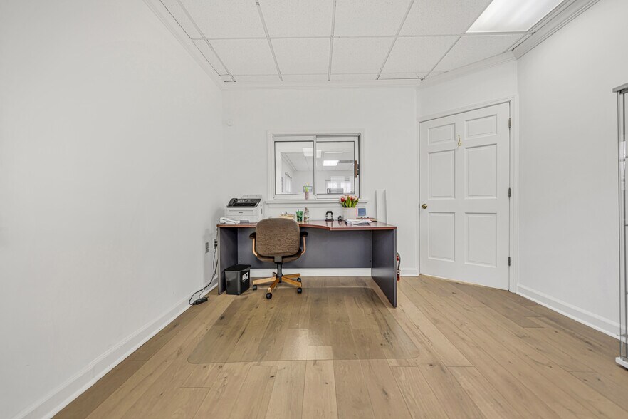 More Photos Of 751 Walnut Knoll Rd, Cordova Office For Sale