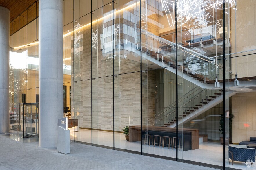 More Photos Of 200 W 6th St, Austin Office For Lease